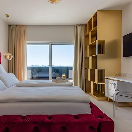 Posh Zadarvillas 别墅