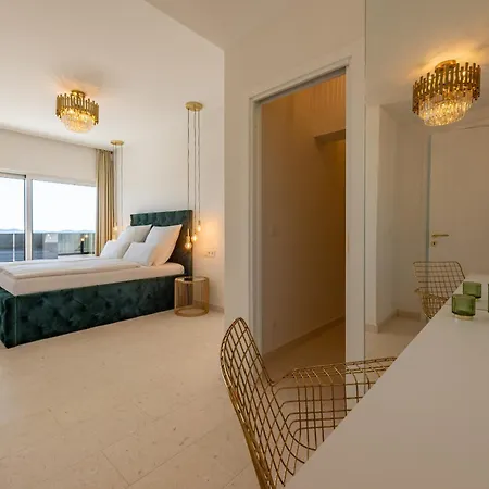 别墅 Posh Zadarvillas 扎达尔