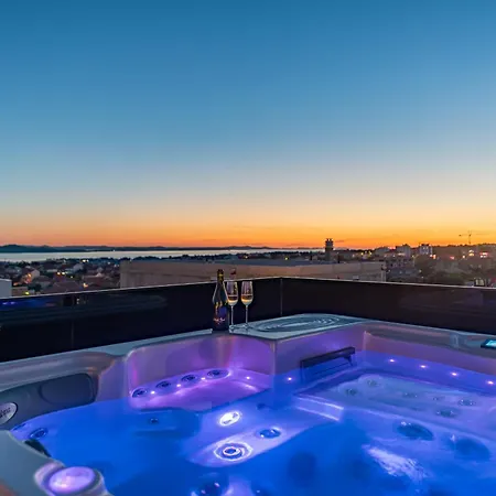 别墅 Posh Zadarvillas *