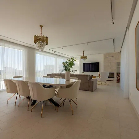 Posh Zadarvillas 扎达尔