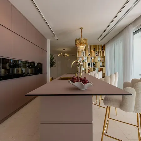 Posh Zadarvillas * 扎达尔